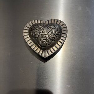 Heart-Shaped Embossed Belt Buckle